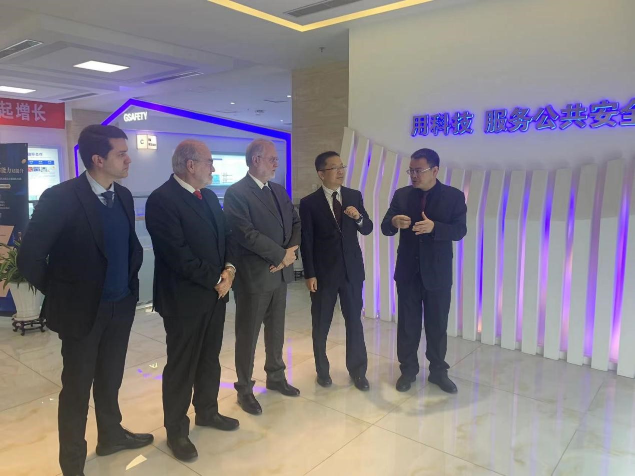 Bevictor伟德科技总裁李陇清接待巴西ATP集团总裁Perrusi一行 Bevictor伟德科技总裁李陇清接待巴西ATP集团总裁Perrusi一行